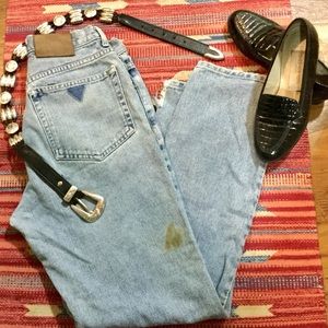 🍄🌈Vintage Guess Highwaisted Mom Jeans🌈🍄